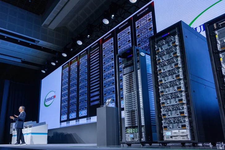 小红：SMCI (超微电脑) 暴跌 33% 的深度拆解报告